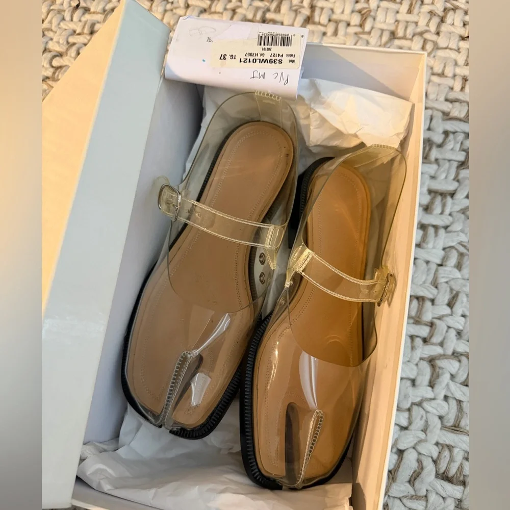 Maison Margiela PVC Tabi Mary Jane - Picture 2 of 7